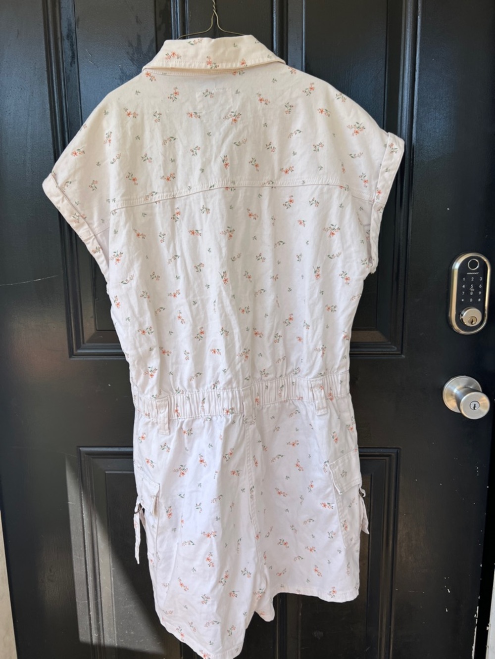 Celebrity Pink Light Cream Floral Utility Romper - Picture 7 of 10